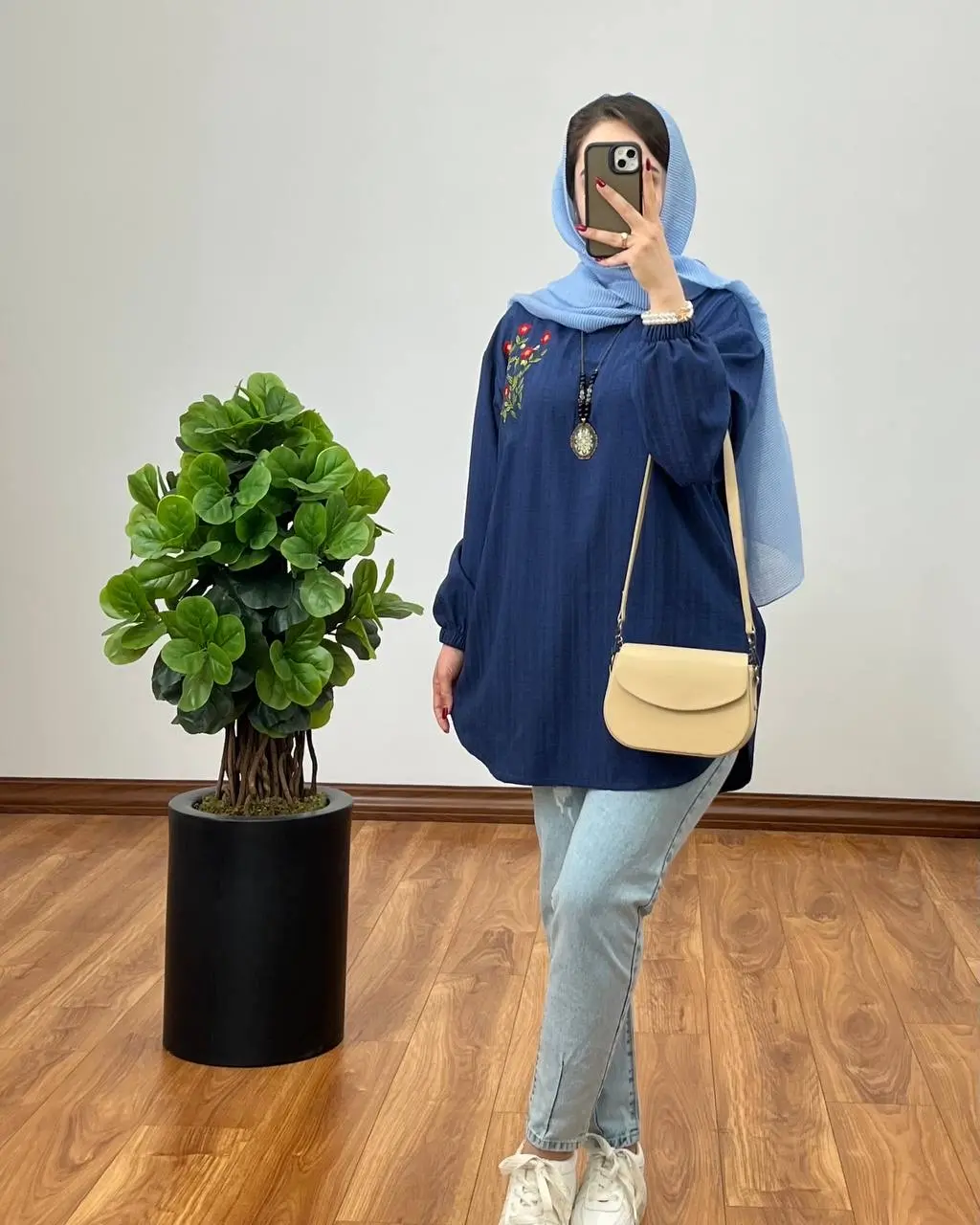 تونیک مانتویی صوفیا گلدوزی